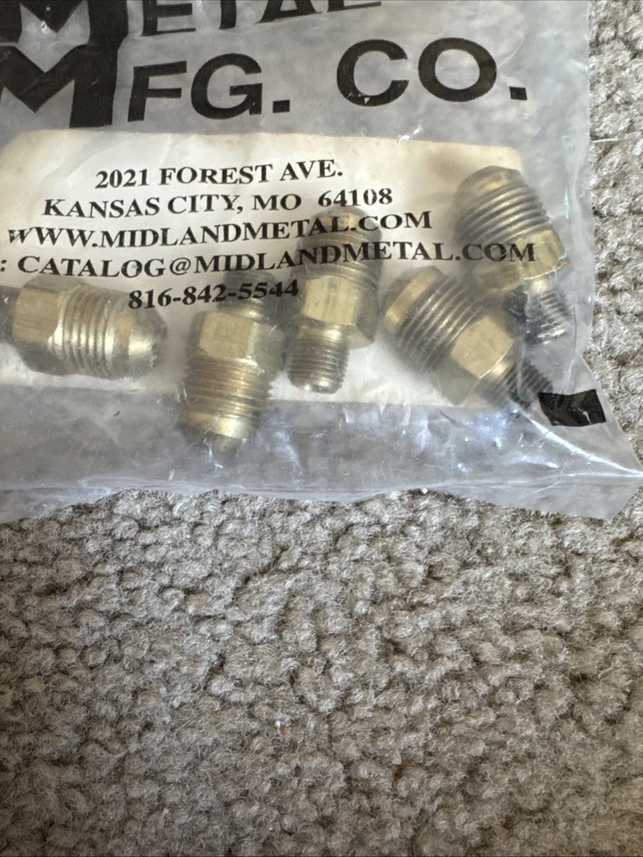 Комплект латунных штекерных адаптеров Midland Metal 10-262 10262 3/8 дюйма X 1/8 дюйма MNPTF - Изображение 2 из 3