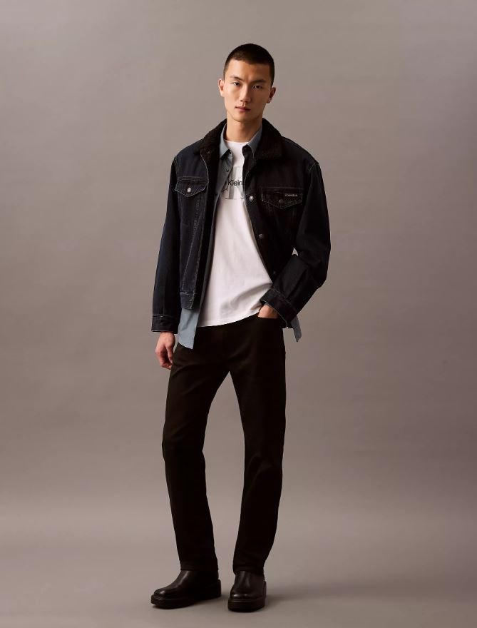 Calvin Klein Jeans Standard Straight Fit Sits Squarely Above The Hips Black 17290₽