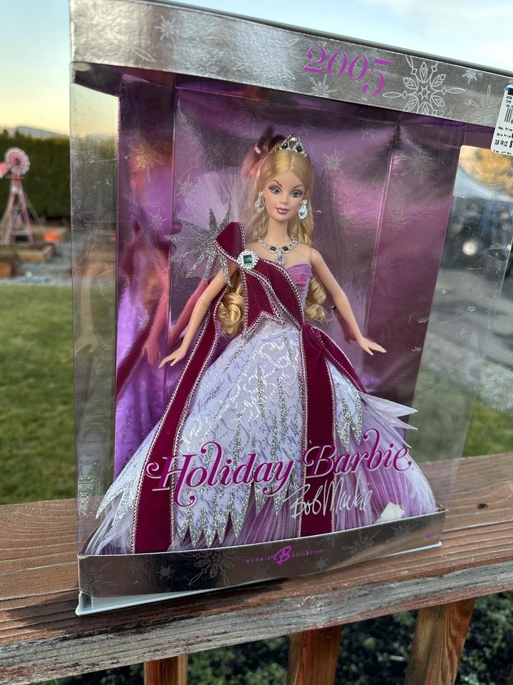 Bob Mackie 2005 Felices Fiestas Celebración Barbie Muñeca Borgoña Vestido y Faja NUEVO Foto 4 de 4