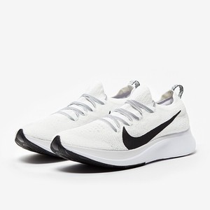 nike zoom fly flyknit platinum