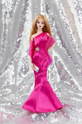 Poupée Barbie OOAK Holiday Model Muse – Relookée Main France