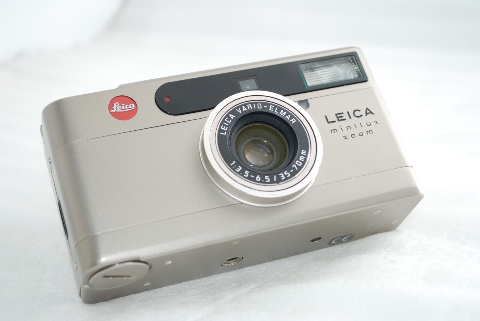 Leica Minilux Zoom Date 35mm Rangefinder Film Camera Body Only for 