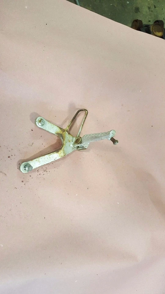 YAMAHA YSR50/80 футов PEG-LEFT PEG-FOOT REST (bin104) * - Изображение 2 из 3