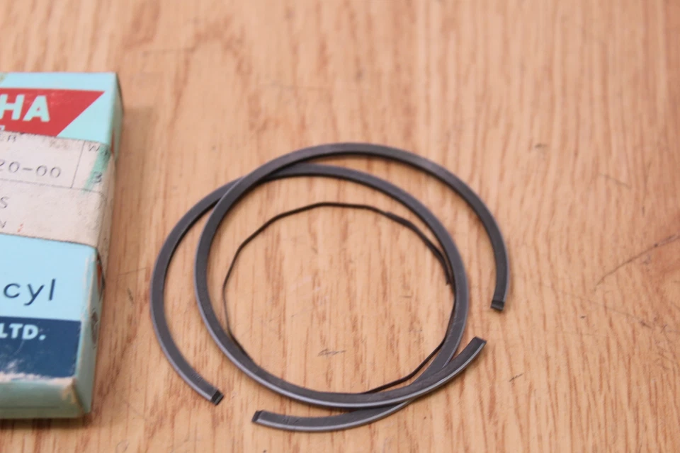 ANILLOS DE PISTÓN YAMAHA AT2 AT3 CT2 CT3 1972-1973 .50 O/S (316) Foto 4 de 4