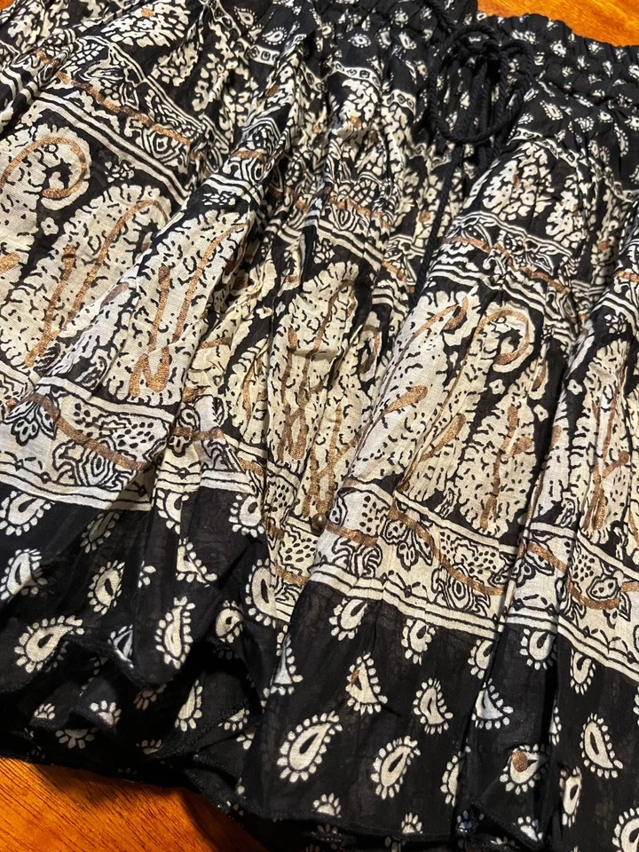 Banda de Gitanos Negro Boho Fluido Falda Elástica Banda con Cordón  Foto 2 de 4