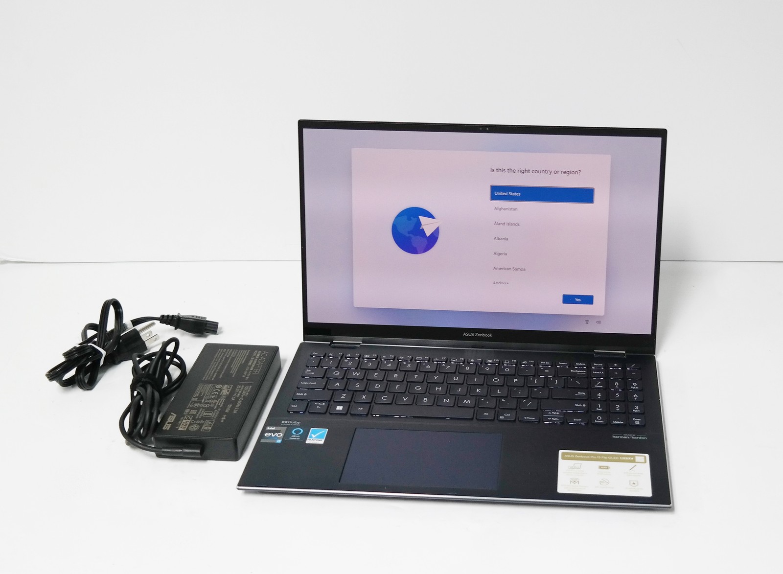 ASUS Zenbook Pro 15 Flip Q529Z 15.6" Core i7-12700H 16GB 1TB