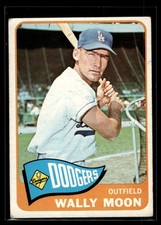 Wally Moon 1965 Topps Card #247