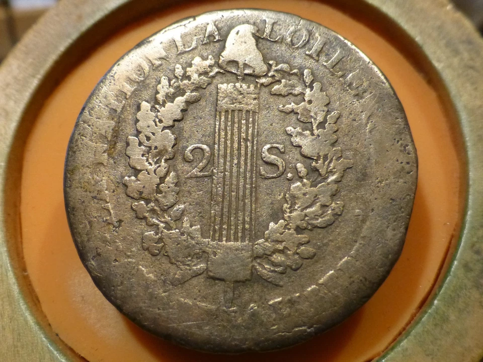 LOUIS XVI - 2 SOLS AU FAISCEAU - 1792 R - BEAU BUSTE, BEAU FAISCEAU, POIDS LOURD - Photo 2/3