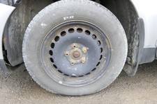 Audi A4 B5 A6 4B Passat 3B 3 Felgen Reifen Winterreifen M+S 195/65 R15 91T 3-6mm