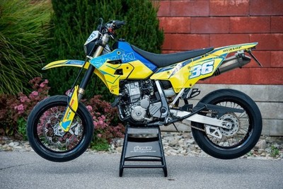 Grafik + Plastik RESTYLE DRZ 400 SM Supermoto 1999-2024 dekor angewandte satz