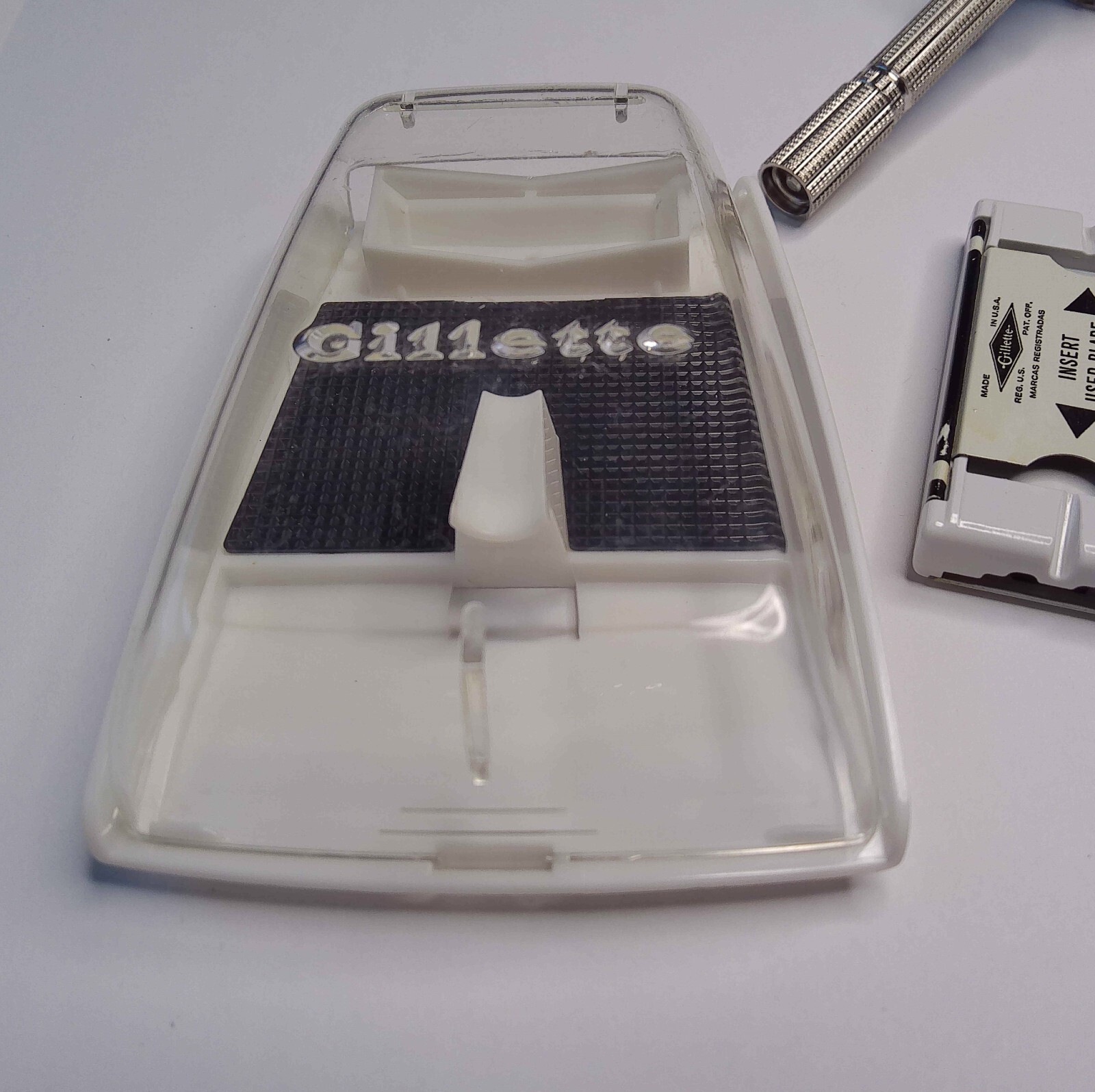 Vintage 1966 Gillette Slim Adjustable Safety Razor Set L4