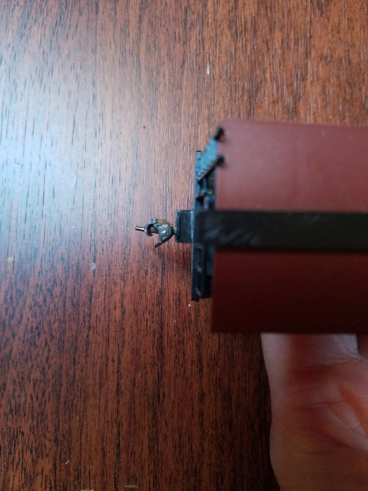 Model Power Wood Caboose 9147 Canadian Pacific kadee coupler new - Image 3 of 4