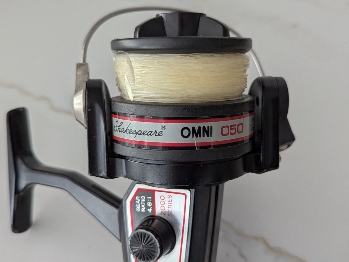 Vintage Shakespeare 2000 Series OMNI 050 Spinning Fishing Black
