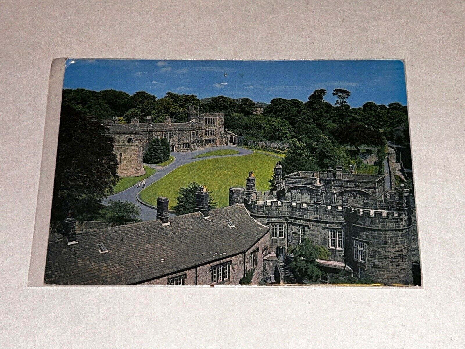 Picture 1 of 4