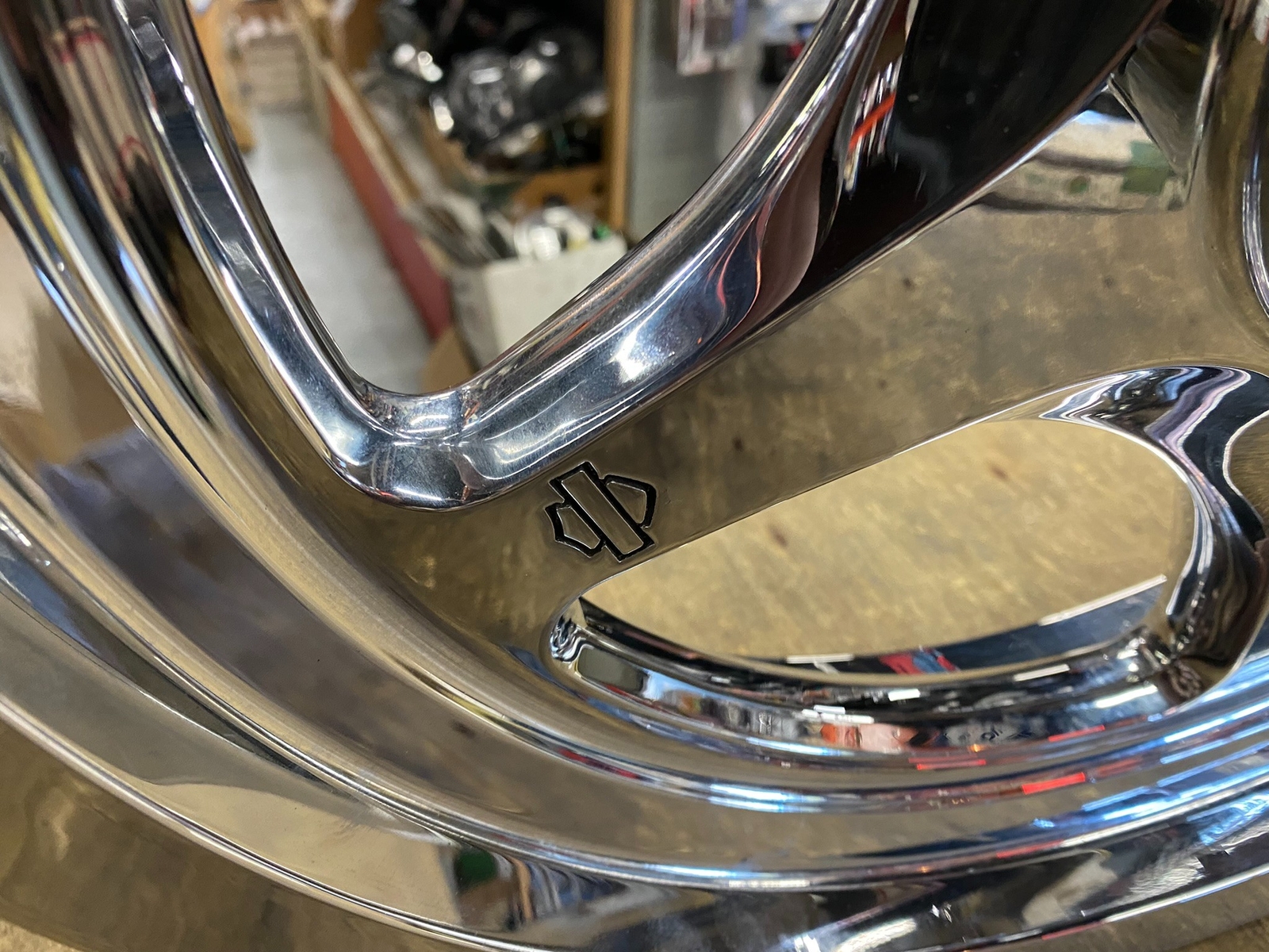 harley davidson thunderstar wheels