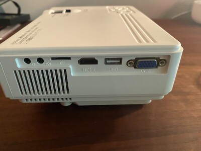 Jinhoo プロジェクター Amazon.com: Mini Video Projector, 1080P Supported, Portable