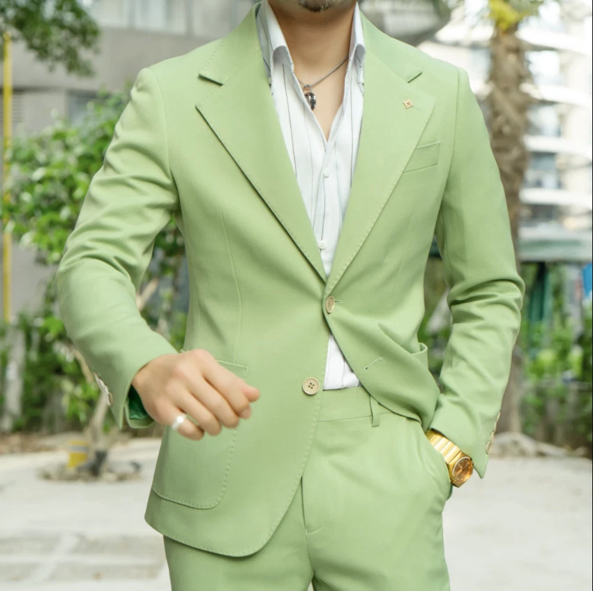 Light green deals coat suit