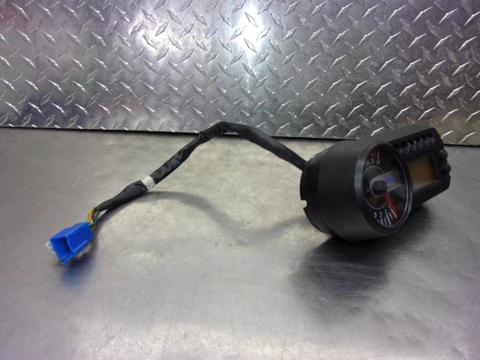 Velocímetro calibre OEM 676 A HYOSUNG GT 650 R GT650R 2016 (9,468 MLS) Foto 4 de 4