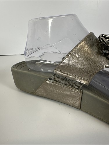 BareTraps Ginifer Wedge Thong Sandals Beaded Metallic Gray Size 10M Comfort - Picture 10 of 12