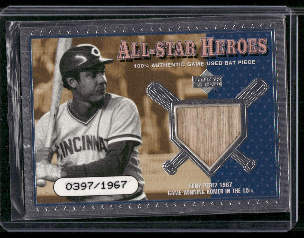 Johnny Bench 2001 Upper Deck All-star Heroes Game-Used Bat Relic #D /1967 Reds