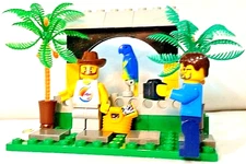 LOT 29pc. LEGO Beach Park Scene, Parrot, 2Minifigs (3069bp13, 18658, 30089b etc)