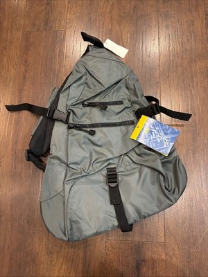 NWT! Vintage Y2K Gap Nylon Sling Backpack Crossbody Bag Gray N3W OLD STOCK!