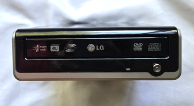 LG GSA-E40L External Super Multi DVD Rewriter USB Black  in good  condition 