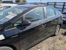 Used Front Frame Crossmember fits: 2010 Toyota Prius Front Prius Plug-in VIN DP