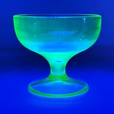 Uranium / Vaseline Footed SHERBERT Green Depression Glass - Federal