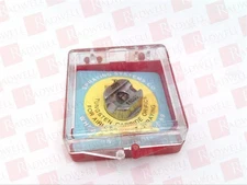 SPRAYING SYSTEMS 11001 / 11001 (NEW IN BOX)