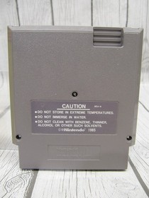 Dr. Mario Nintendo NES Ovalado SOQ en Caja con Manual - Aut&eacute;ntico - Probado