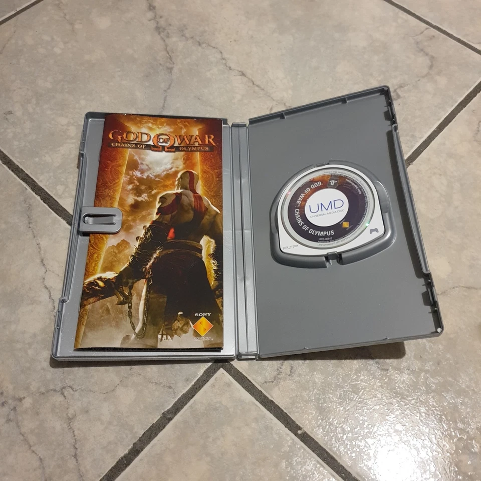 God Of War Chains Of Olympus Sony PSP Gioco Videogioco Italiano Manuale Incluso - Immagine 4 di 4