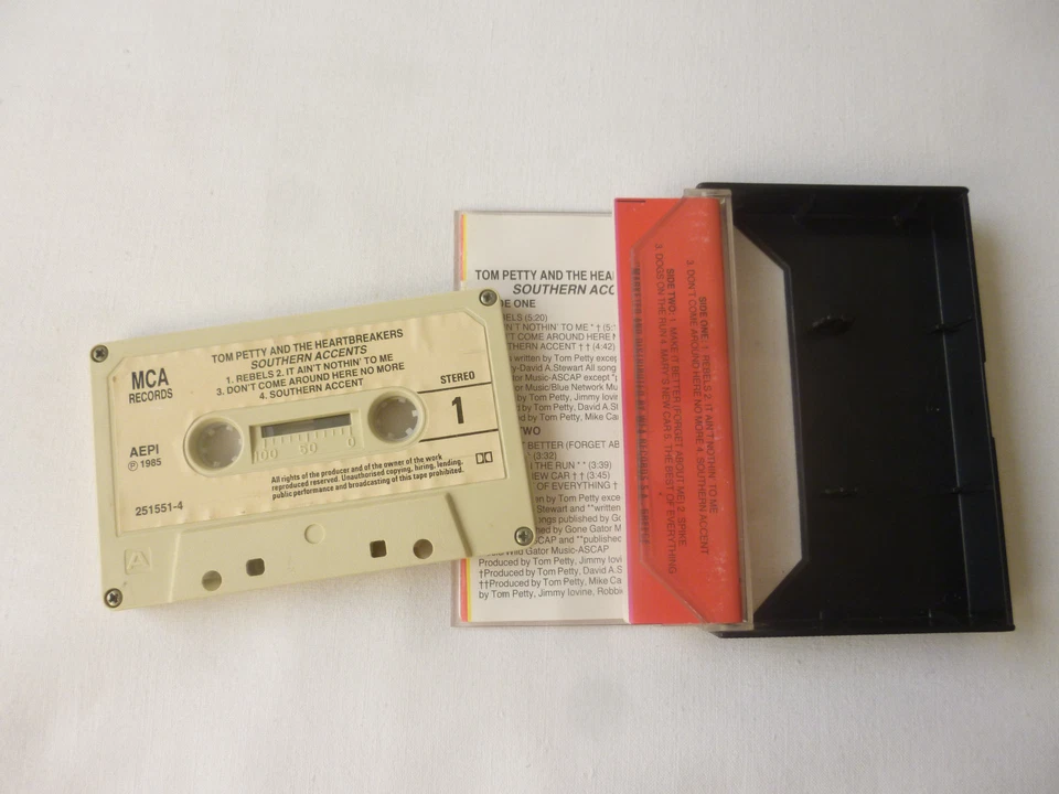 TOM PETTY AND THE HEARTBREAKERS ~ SOUTHERN ACCENTS ~ 1985 GREEK CASSETTE TAPE - Image 4 of 4