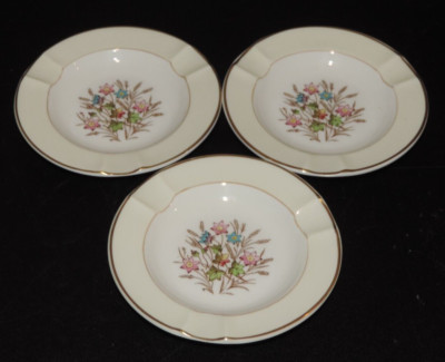 THREE (3) WEDGWOOD SANDRINGHAM PINK ENGLISH CHINA 4 1/2'' ROUND ASHTRAYS