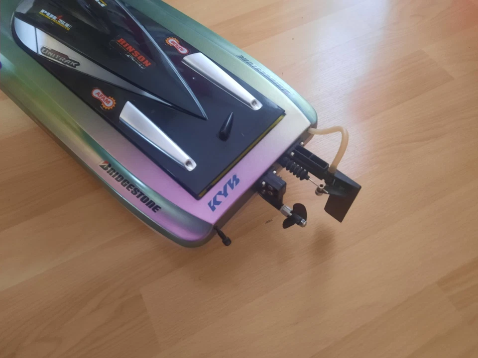 RC Brushless Boot Atomic Katamaran - Bild 3 von 4