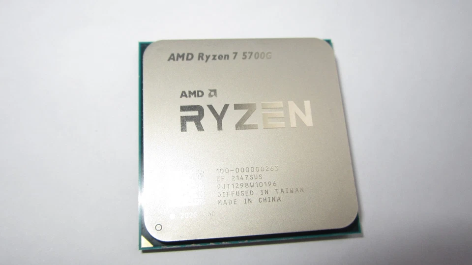 AMD Ryzen 7 5700G Processeur (Socket AM4) - Complet - Très bon état - En boîte - Photo 4/4