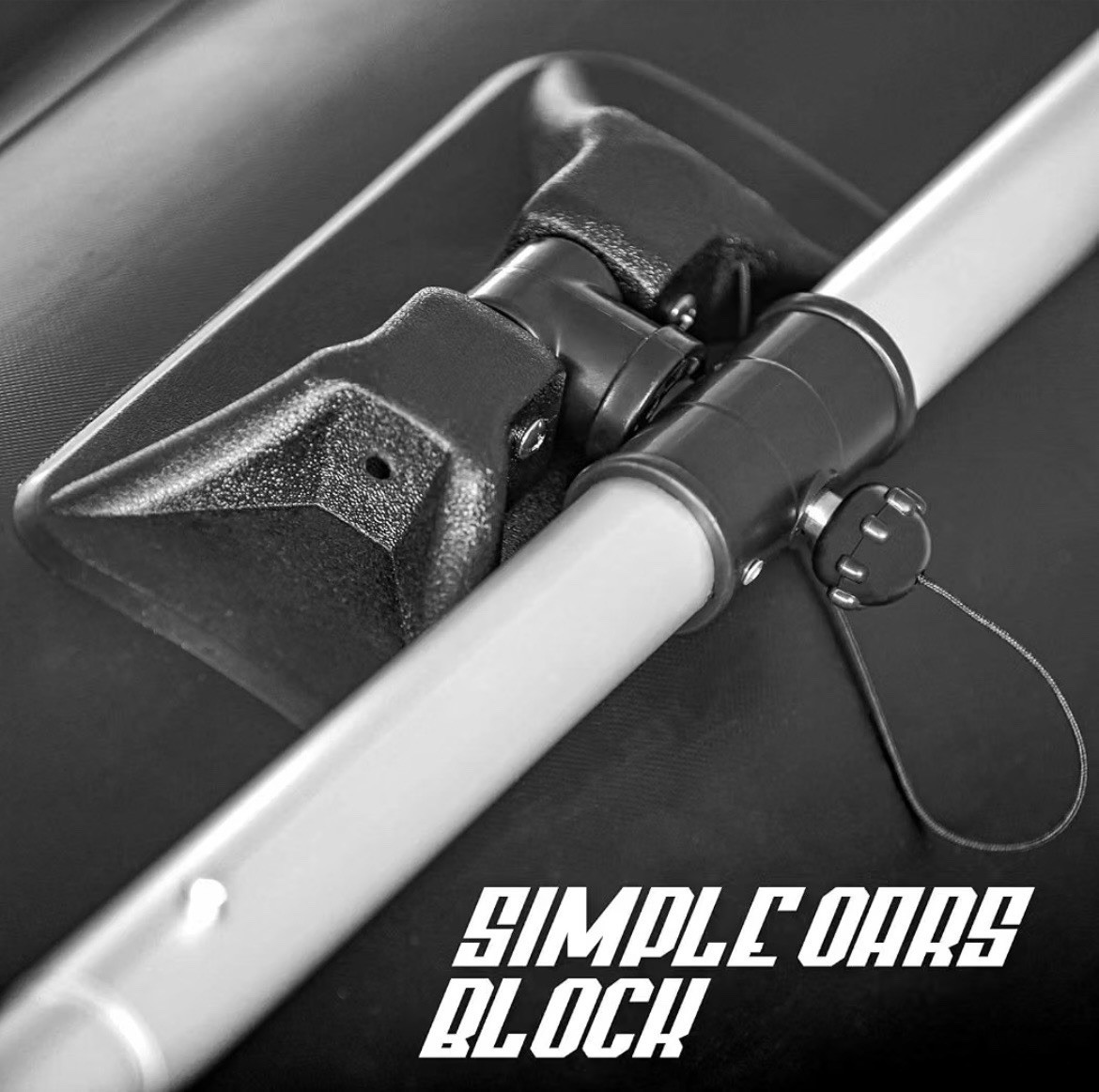 Black Deck 300 Gommone gonfiabile nero/rosso con fondo legno sintetico e remi foto 4