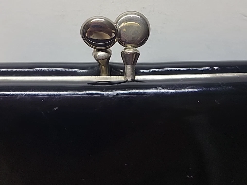 Garay Small Clutch Purse Patent Leather Black Look Vinyl Kiss Clasp Make Up - Image 4 of 4