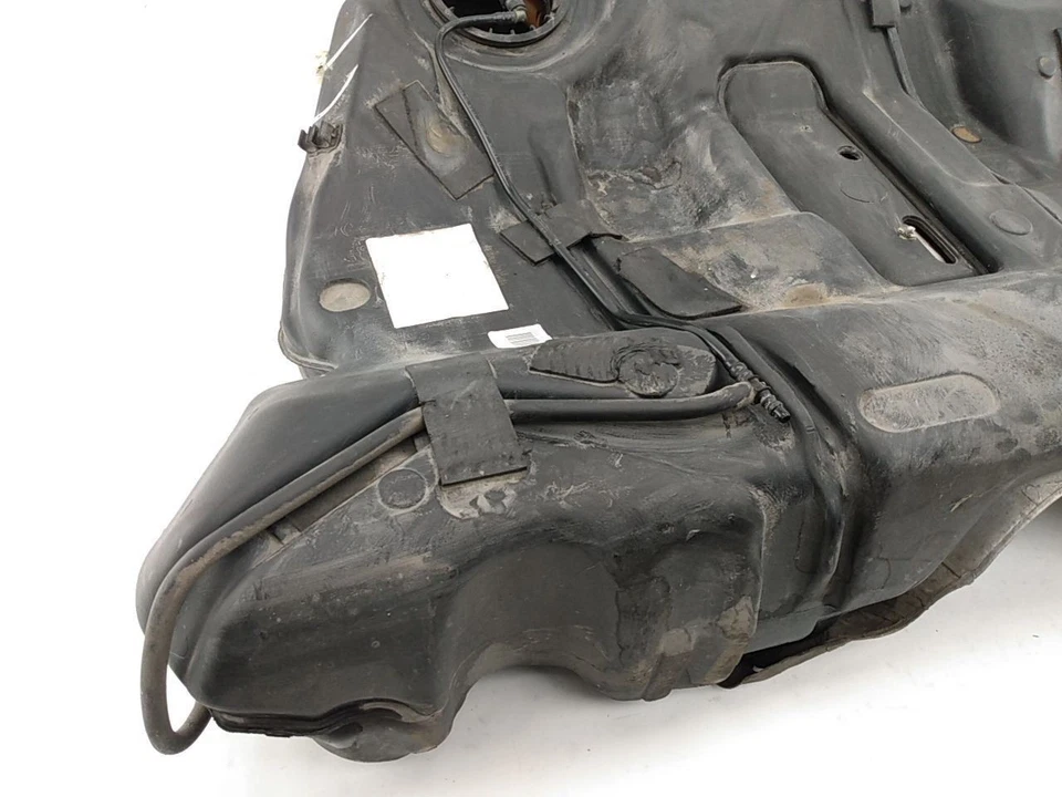 Volvo V70 XC70 Fuel Gas Tank Container Reservoir Storage Fits 2001-2007 01 02 03 Foto 2 de 4