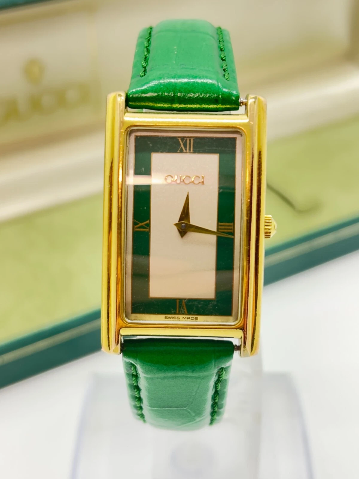 [Exc+5 avec boite] Montre Homme GUCCI 2600M Plaqué Or Vert Quartz Occasion Fonctionne