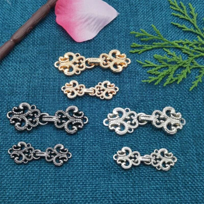 5-Paar neue Damen Cape Schal Umhang Clip Verschluss Kragen Swirl Flower Fastener - Bild 1 von 4