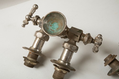 Pair of Antique Nickel Chrome Plated Brass Faucet Fixtures (O5R) Parts or Repair - Picture 7 of 11