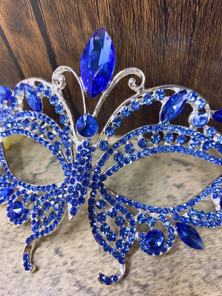 Luxury Crystal Rhinestone Masquerade Ball Mask, Blue Mask, New Year, Party, Gift - Image 3 of 4