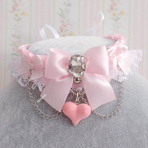 Sweet pink heart choker necklace 