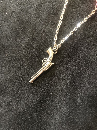 Guns N Roses Silver Tone Necklace Pink Roses Gun Pendent 18” - Picture 4 of 4