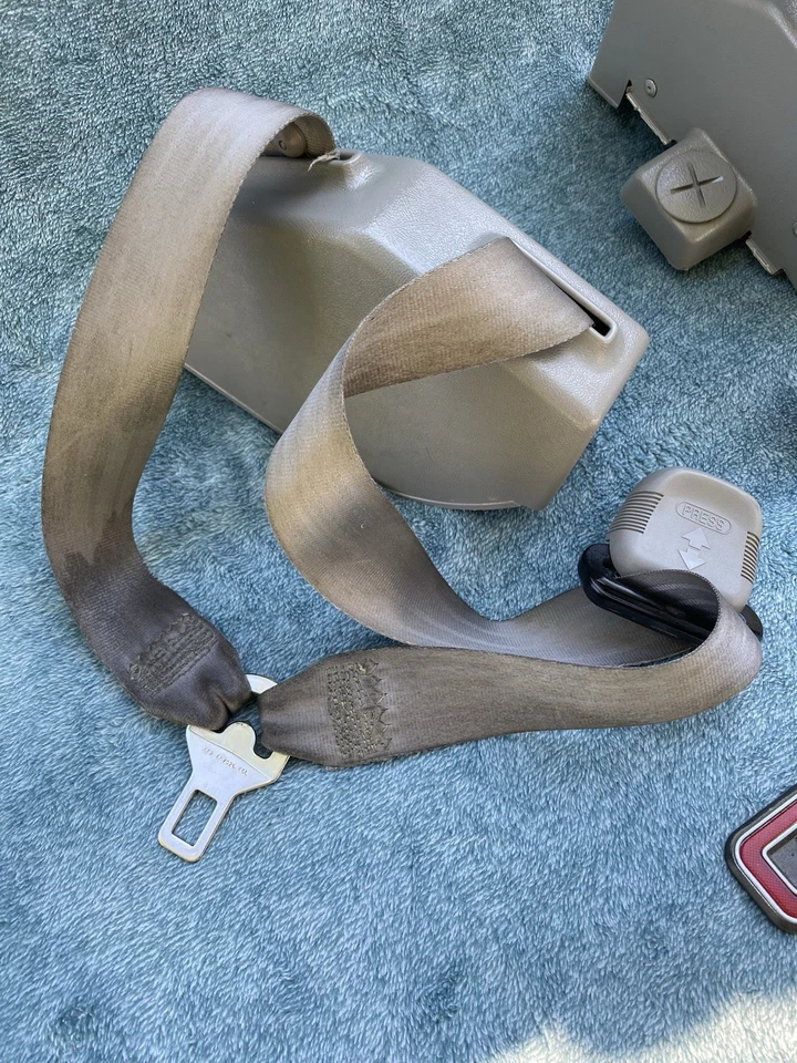 95-99 Chevy/gmc Obs Gris” Fabricante de equipos originales ✅ Cinturones de seguridad para camiones y SUV Foto 2 de 4