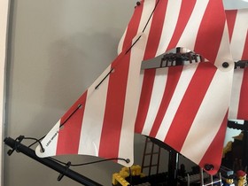 LEGO Pirates: Black Seas Barracuda (6285)