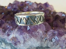 SOUTHWESTERN DESIGN STERLING SILVER BAND RING SIZE 12