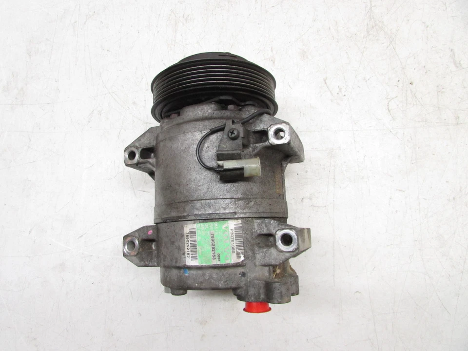 2008 VOLVO S60 AC COMPRESSOR 30761388 OEM 05 06 07 08 09 - Imagem 4 de 4