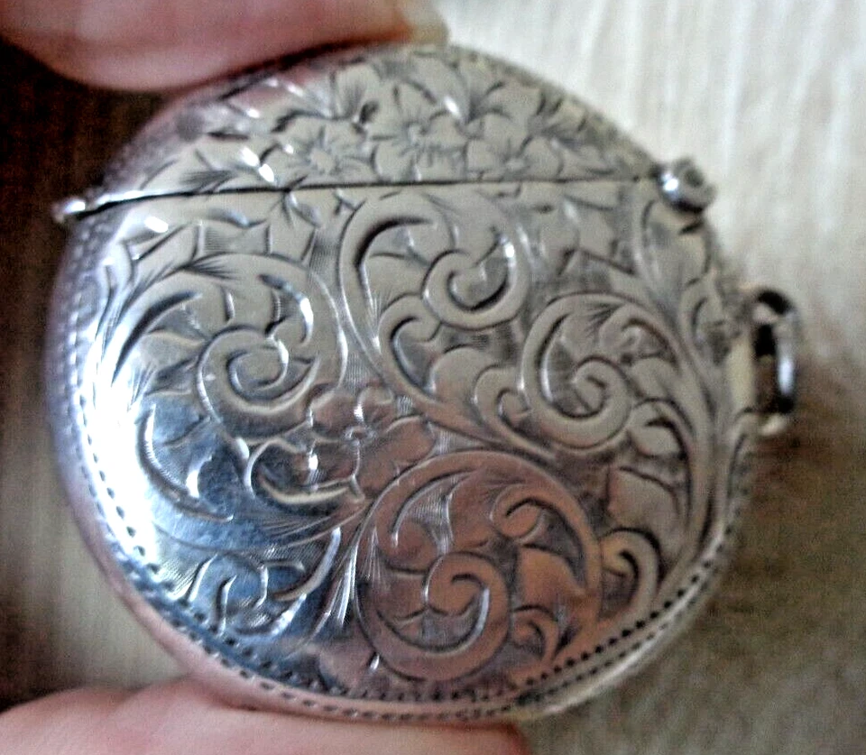 Edwardian Sterling Silver ROUND Vesta / Match Safe h/m 1907 B'ham - Thomas Hayes - Image 4 of 4